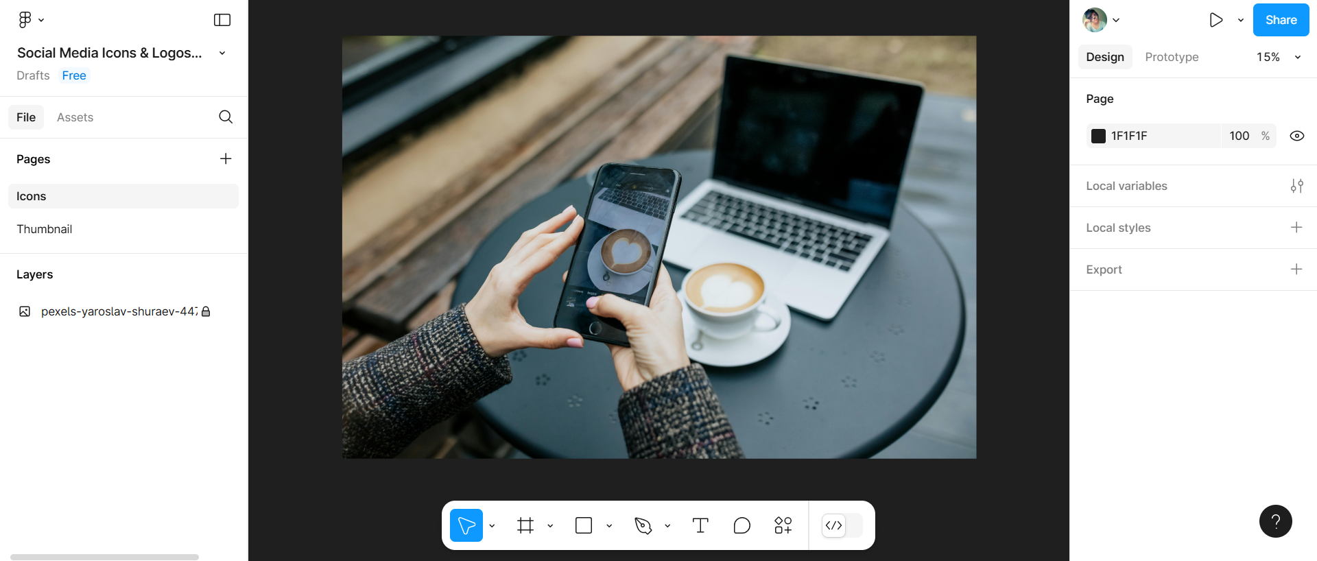 Adjust LinkedIn banner background size with Figma