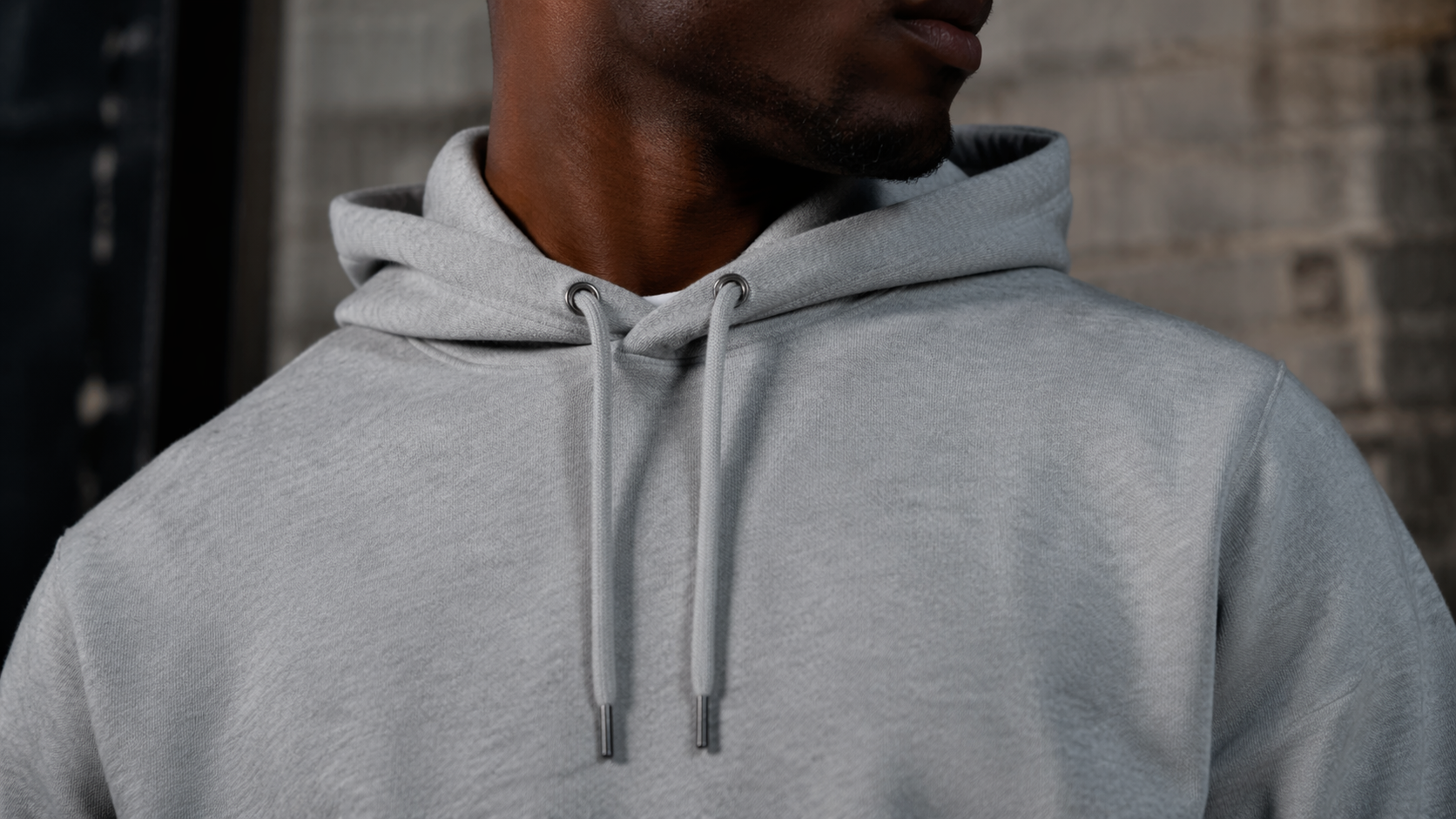 Hoodie virtual Dreamina coba: Bandingkan variasi realistis lebih cepat