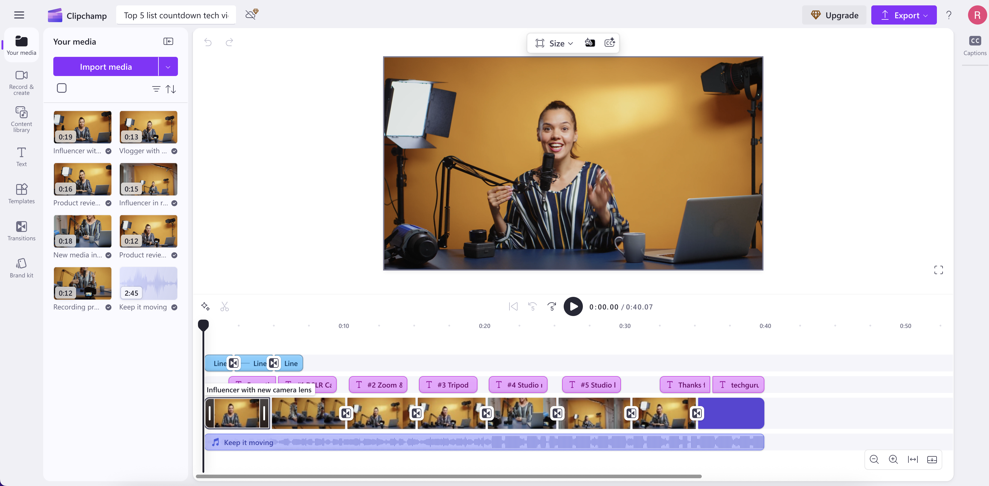 Línea de tiempo del editor de video Clipchamp con imágenes del producto.