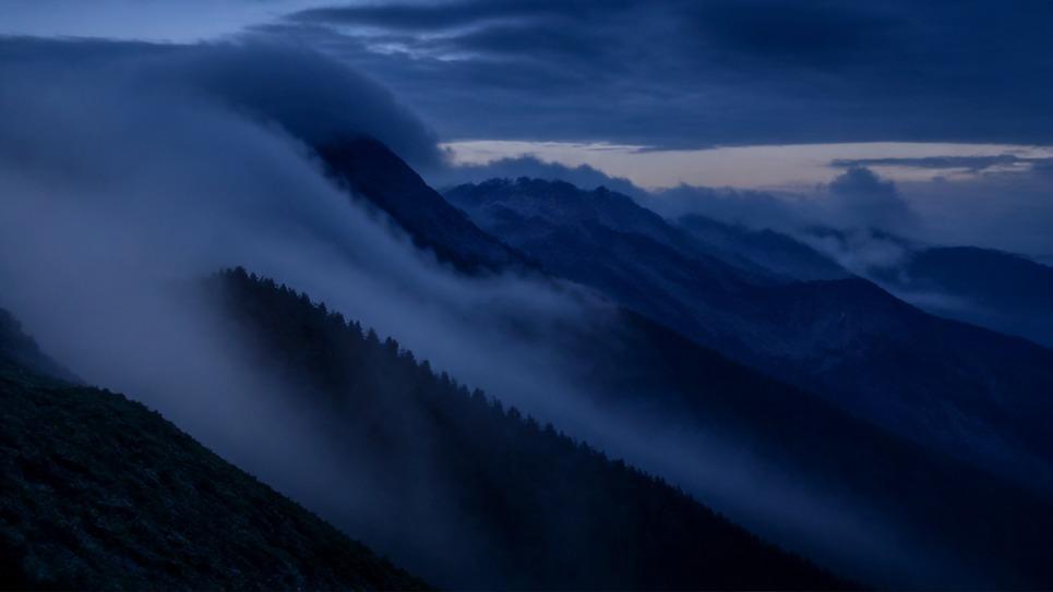 Moody Landscape Video-Heldenbild