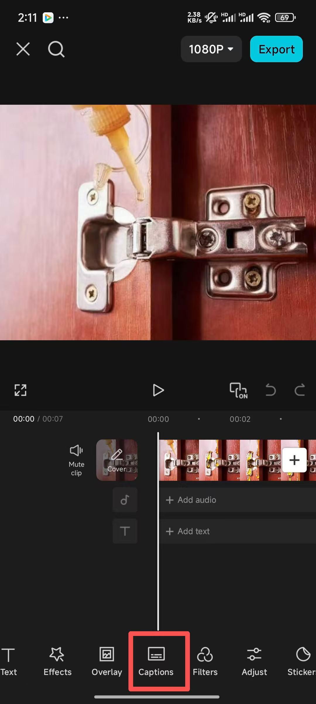 點選CapCut移動應用程式上的“字幕”