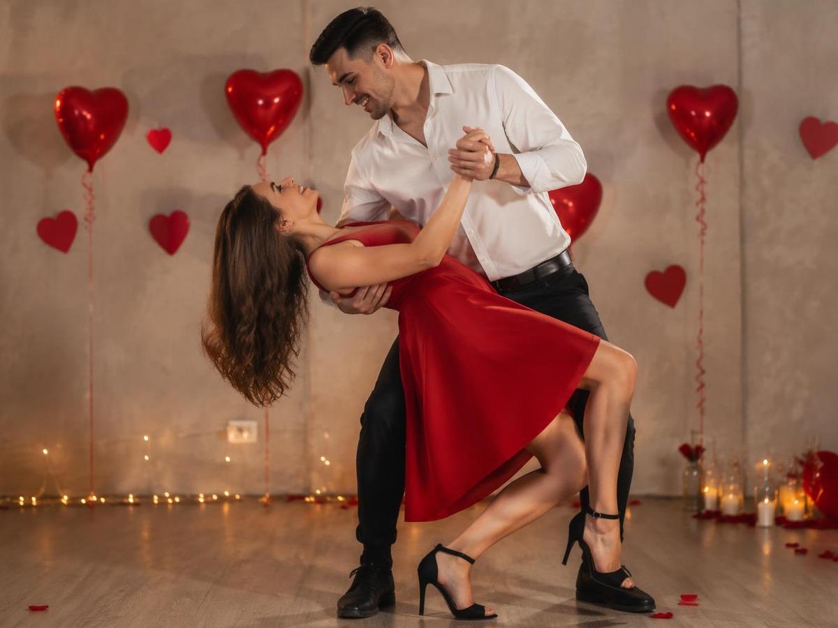 Valentinstag Tanz Video Generator AI prompt Abdeckung 3 in 4: 3