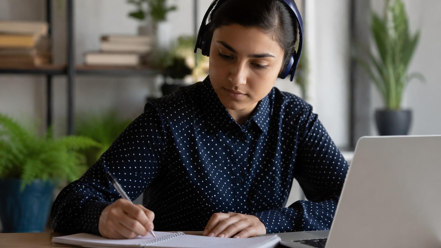 Dreamina remove headphones from video prompt example 4: Polish a social video frame