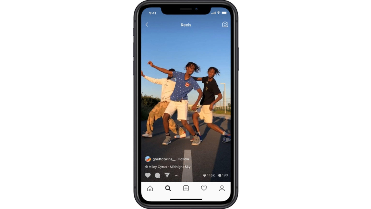 Відкрийте Instagram і перейдіть до Ріл