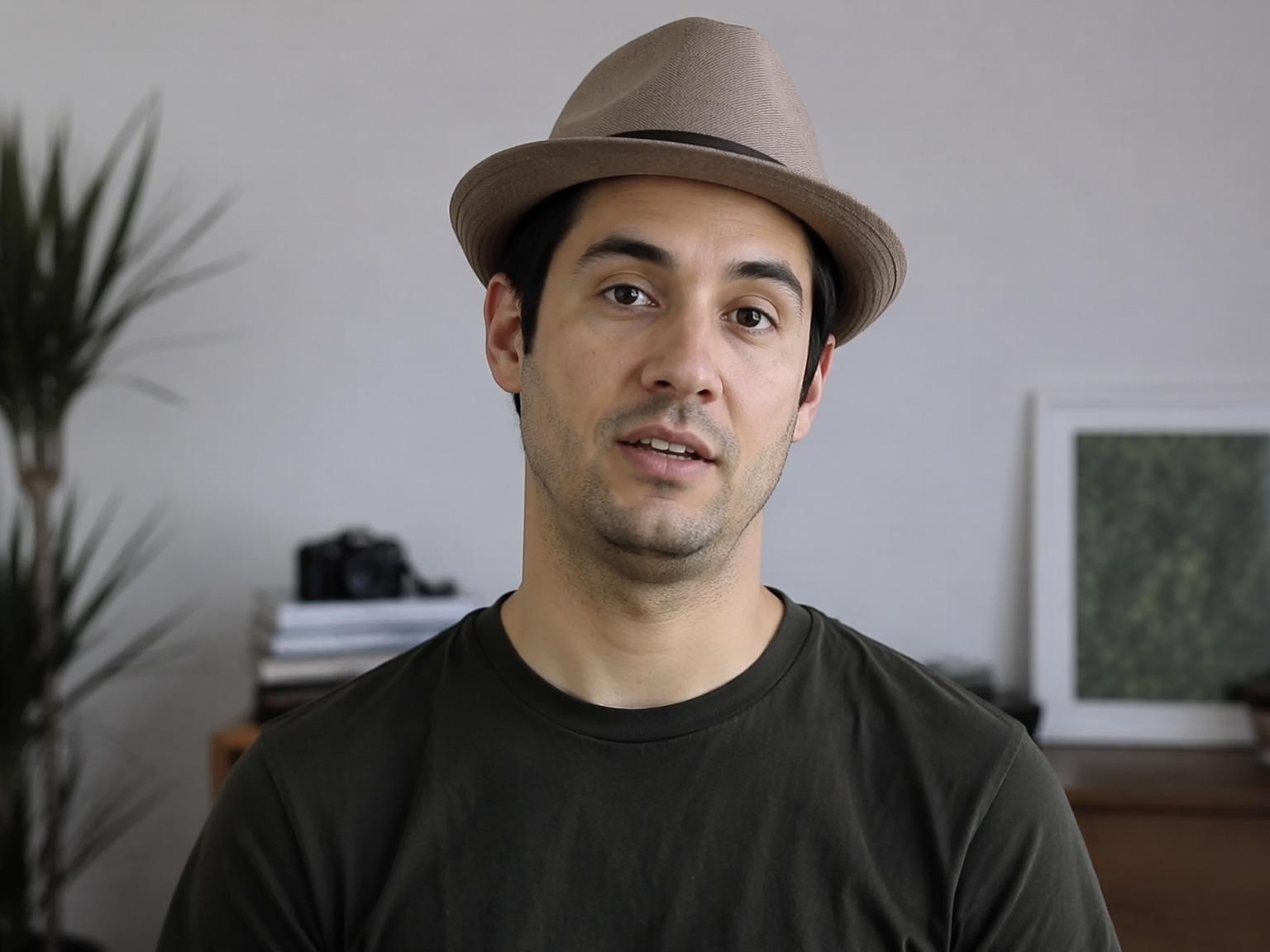remove hat from video creator review avatar 1