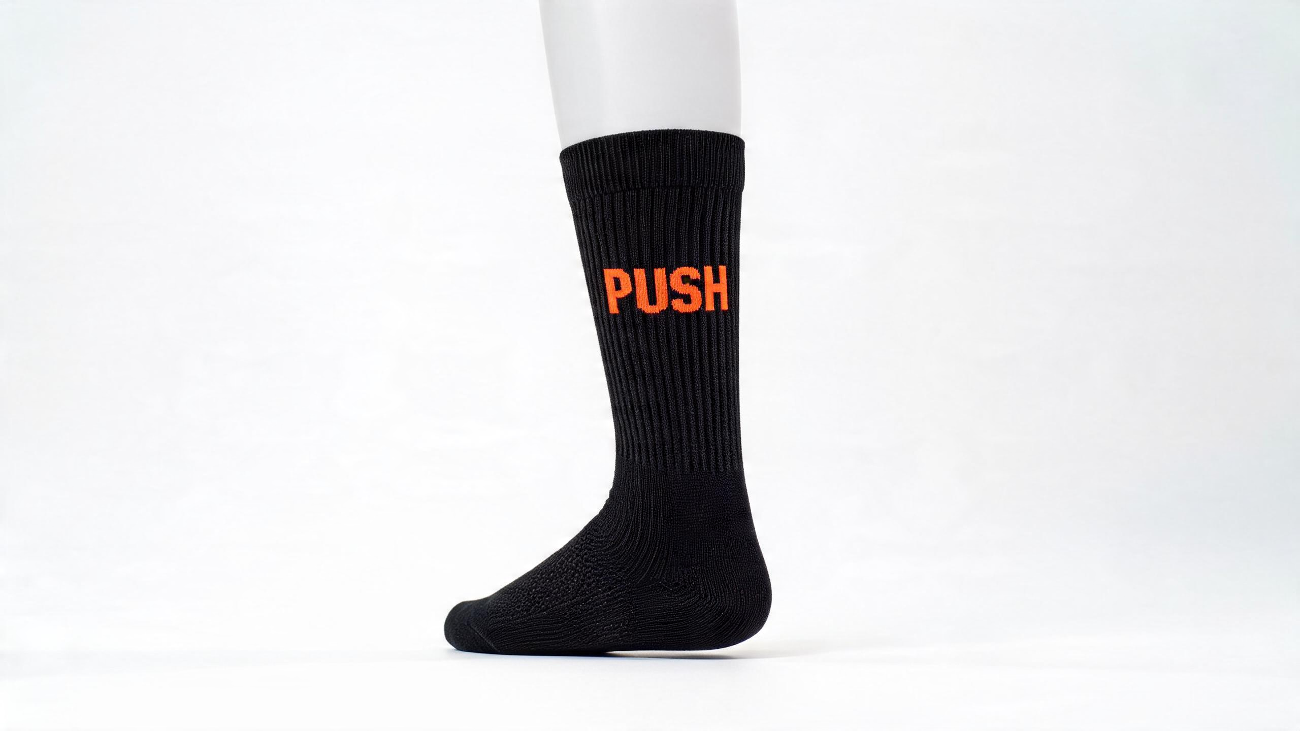 Invite pour les chaussettes à logo de marque