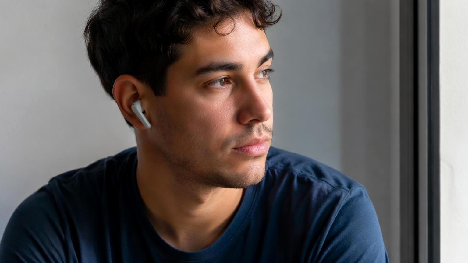 Dreamina remove earbuds from video hero example 1
